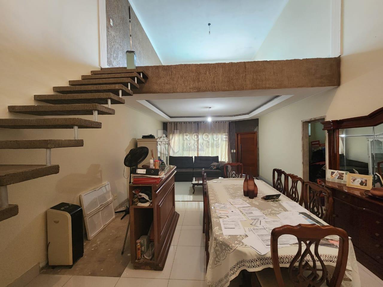 Casa em condomínio à venda no bairro Parque Residencial Roland 2: Sala de jantar