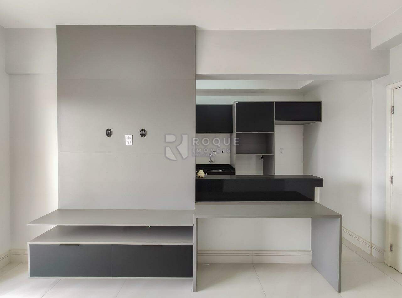 Apartamento para aluguel no bairro Chácaras Antonieta: Sala 