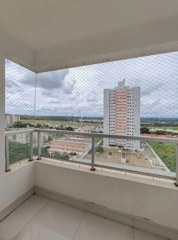 Apartamento para aluguel no bairro Chácaras Antonieta: Sacada 