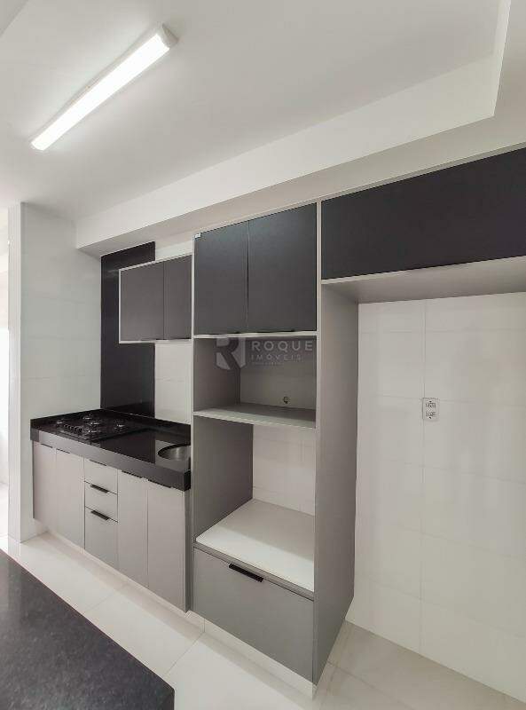 Apartamento para aluguel no bairro Chácaras Antonieta: Cozinha 