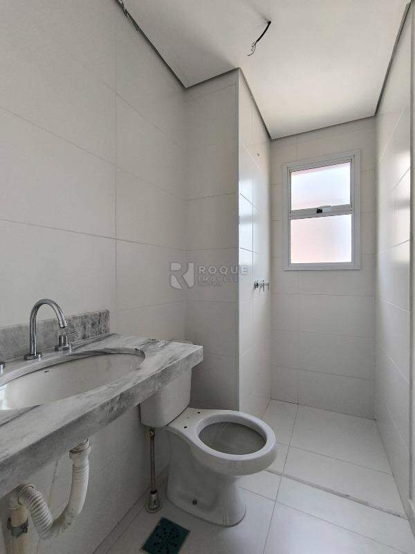Apartamento à venda no bairro Vila Primavera: WC SUÍTE