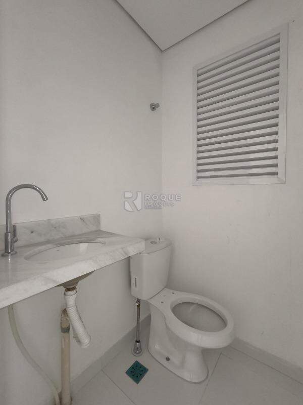 Apartamento à venda no bairro Vila Primavera: LAVABO