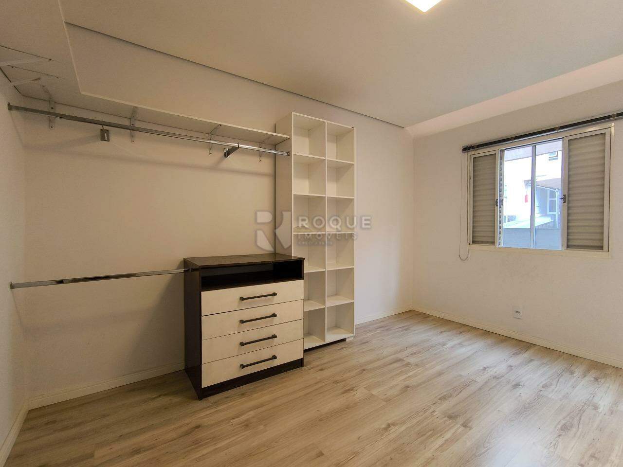 Apartamento à venda no bairro Vila Queiroz: DORMITÓRIO 1