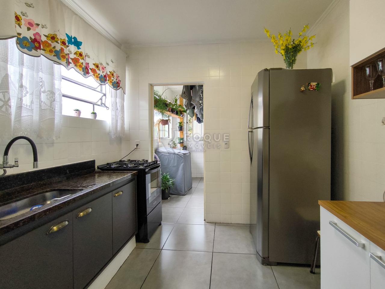 Apartamento à venda no bairro Cidade Jardim: COZINHA