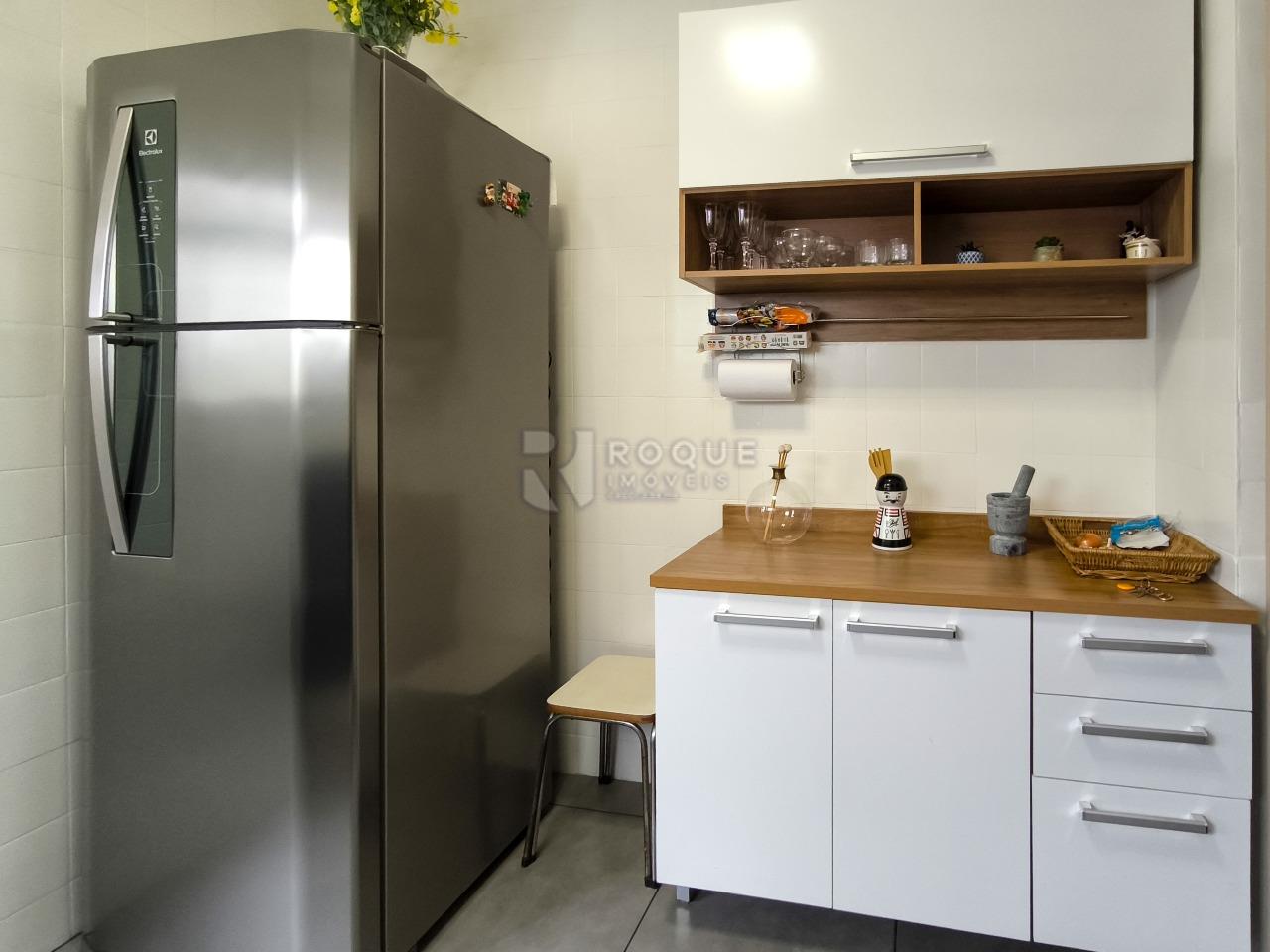 Apartamento à venda no bairro Cidade Jardim: COZINHA