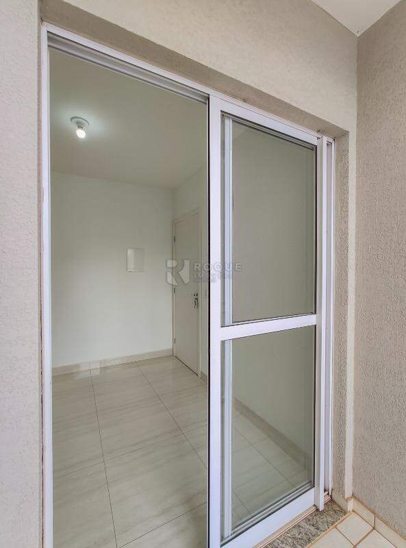 Apartamento para aluguel no bairro Residencial Rubi: Sacada 