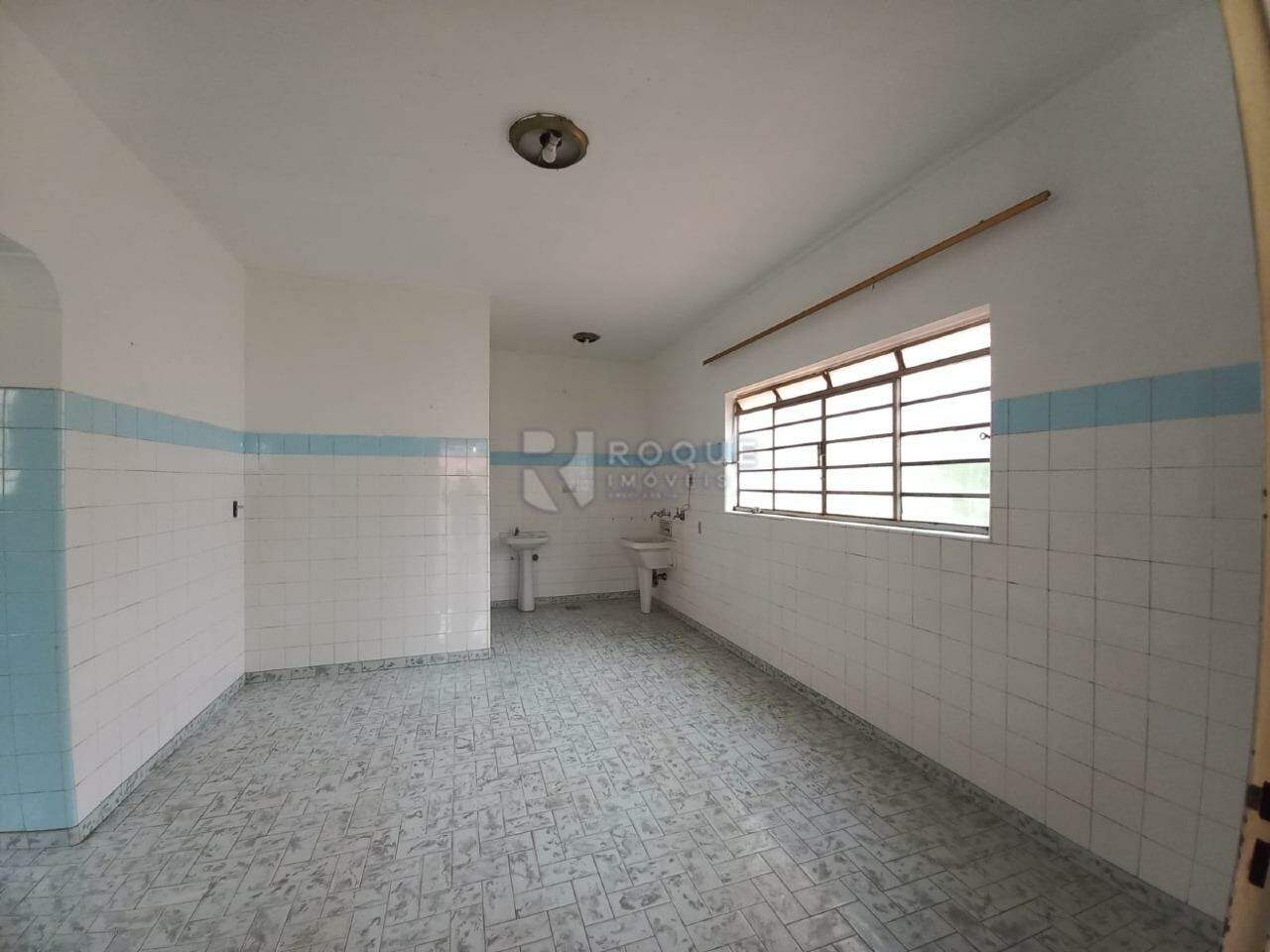 Casa Residencial à venda no bairro Centro: