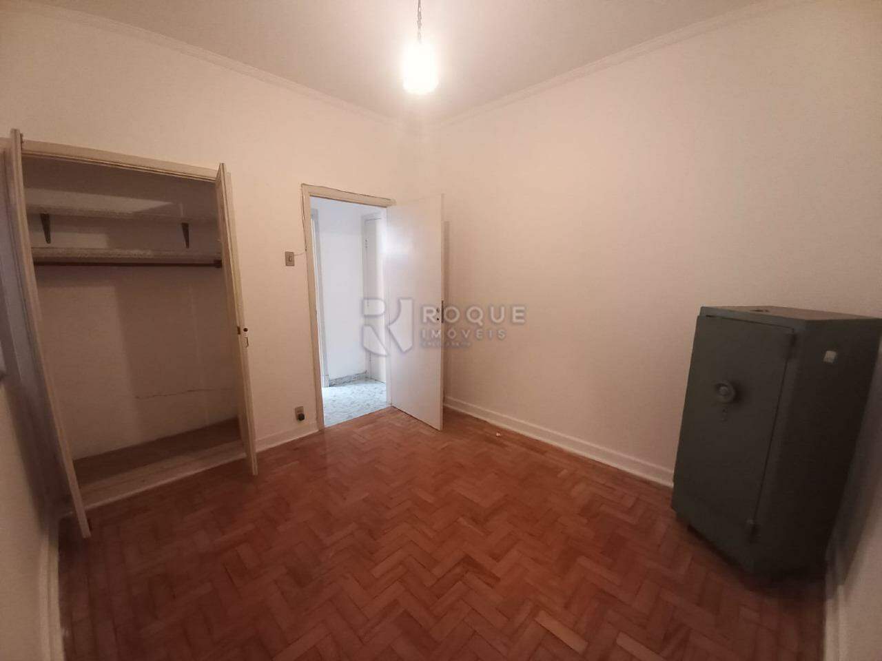 Casa Residencial à venda no bairro Centro: 