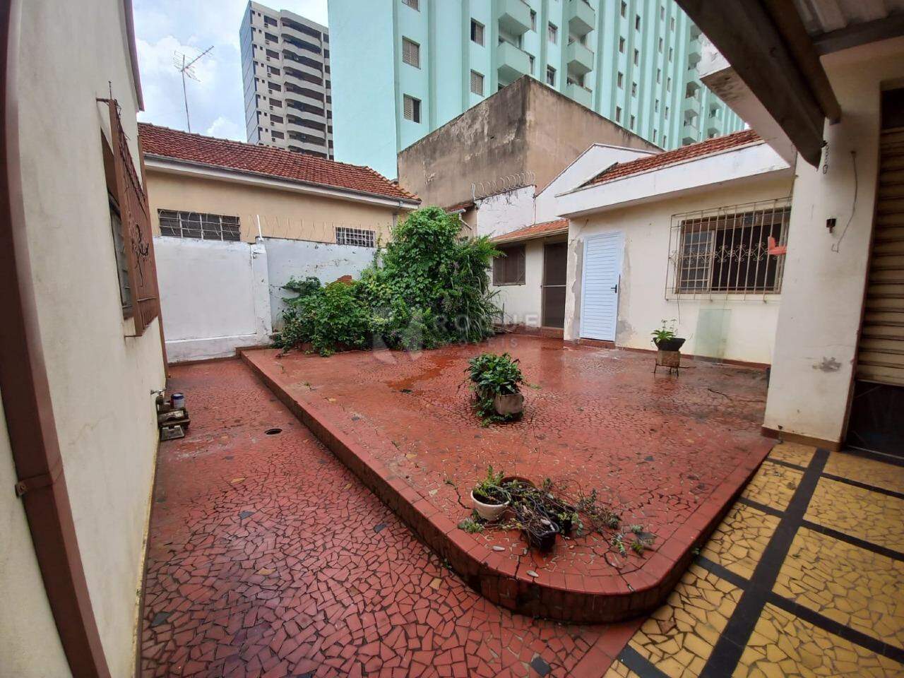 Casa Residencial à venda no bairro Centro: