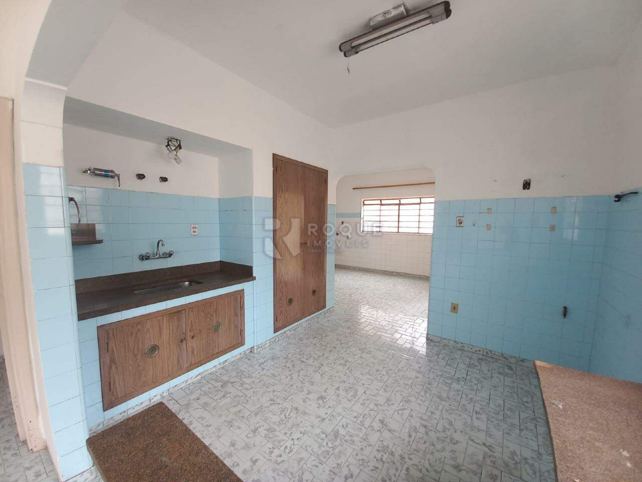 Casa Residencial à venda no bairro Centro: 