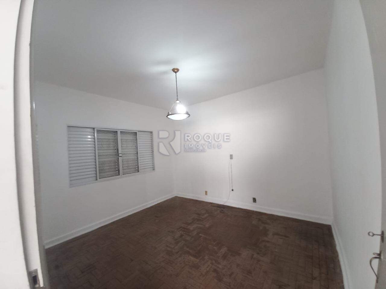 Casa Residencial à venda no bairro Centro: