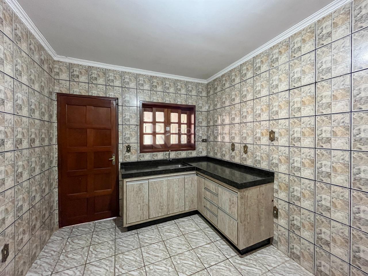 Casa Residencial à venda no bairro Parque Residencial Belinha Ometto: Cozinha 