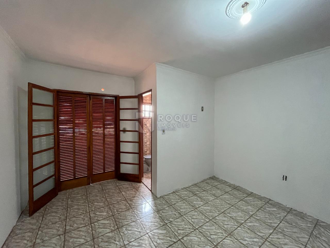 Casa Residencial à venda no bairro Parque Residencial Belinha Ometto: Dormitório 1 suíte segundo andar 