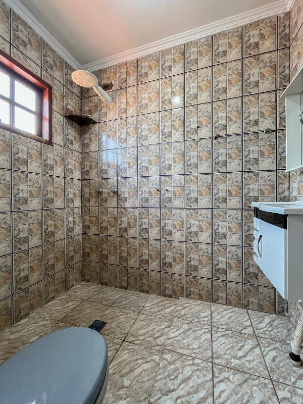 Casa Residencial à venda no bairro Parque Residencial Belinha Ometto: WC suíte