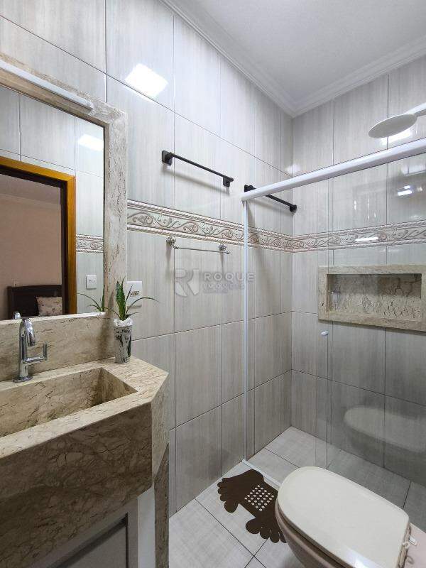 Casa Residencial à venda no bairro JARDIM MORRO AZUL: WC SUÍTE