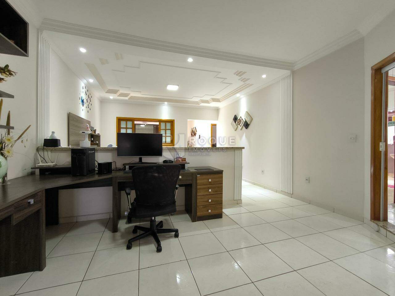 Casa Residencial à venda no bairro JARDIM MORRO AZUL: ESCRITÓRIO