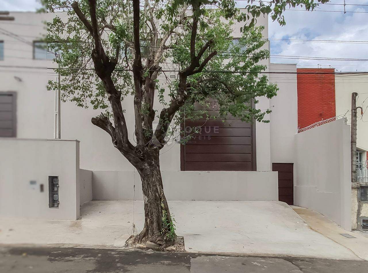 Barracão/Galpão para aluguel no bairro Jardim Glória: Fachada 