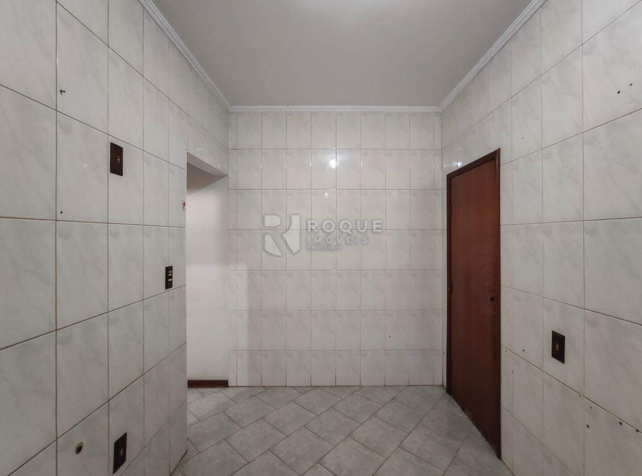 Casa Residencial para aluguel no bairro Jardim Gustavo Peccinini: Cozinha 