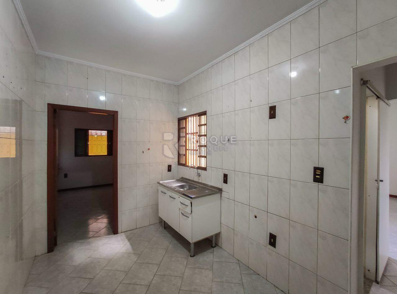 Casa Residencial para aluguel no bairro Jardim Gustavo Peccinini: Cozinha