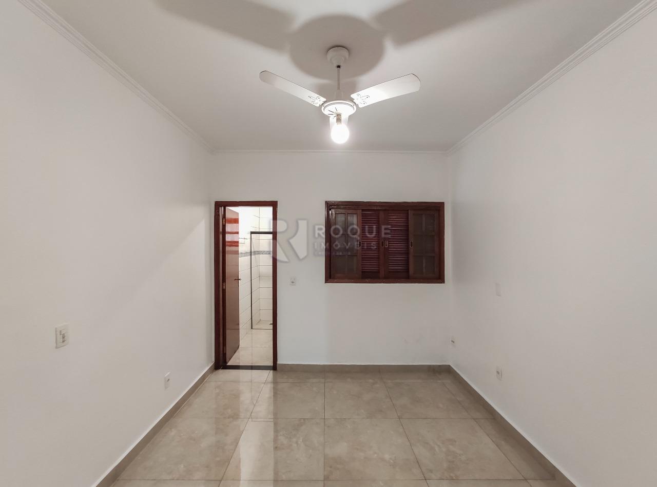 Casa Residencial para aluguel no bairro Jardim Residencial Roseira: Dormitório 3 suíte