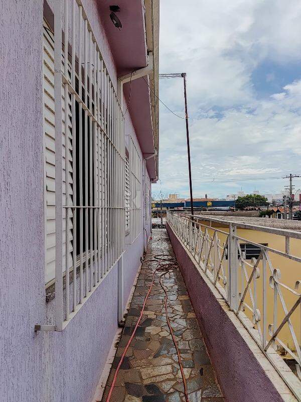 Casa Residencial para aluguel no bairro Jardim Ouro Verde: Corredor