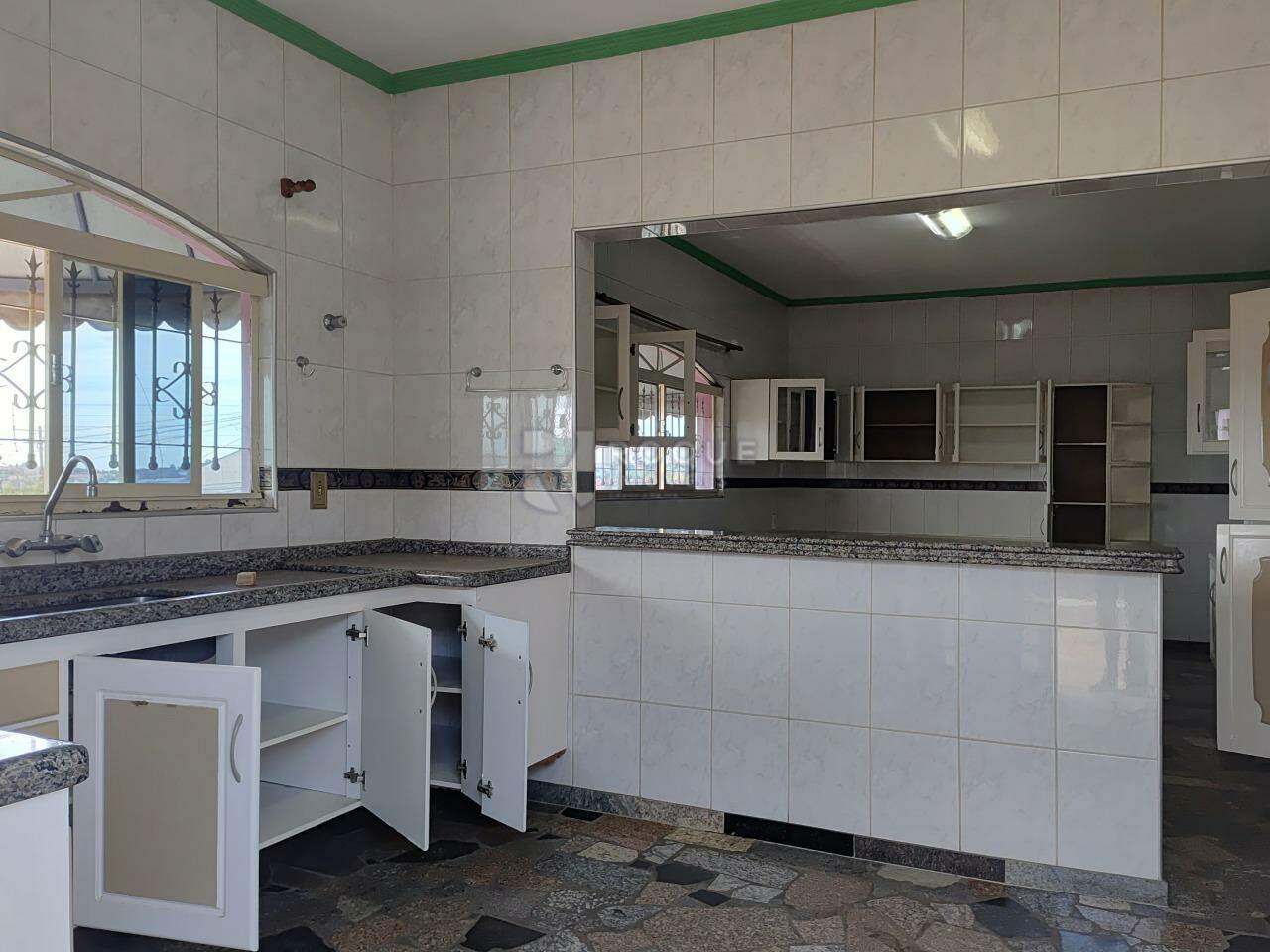 Casa Residencial para aluguel no bairro Jardim Ouro Verde: Cozinha