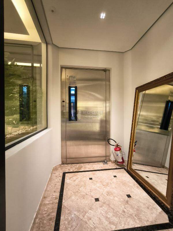 Apartamento para aluguel no bairro Centro: ELEVADOR PRIVATIVO