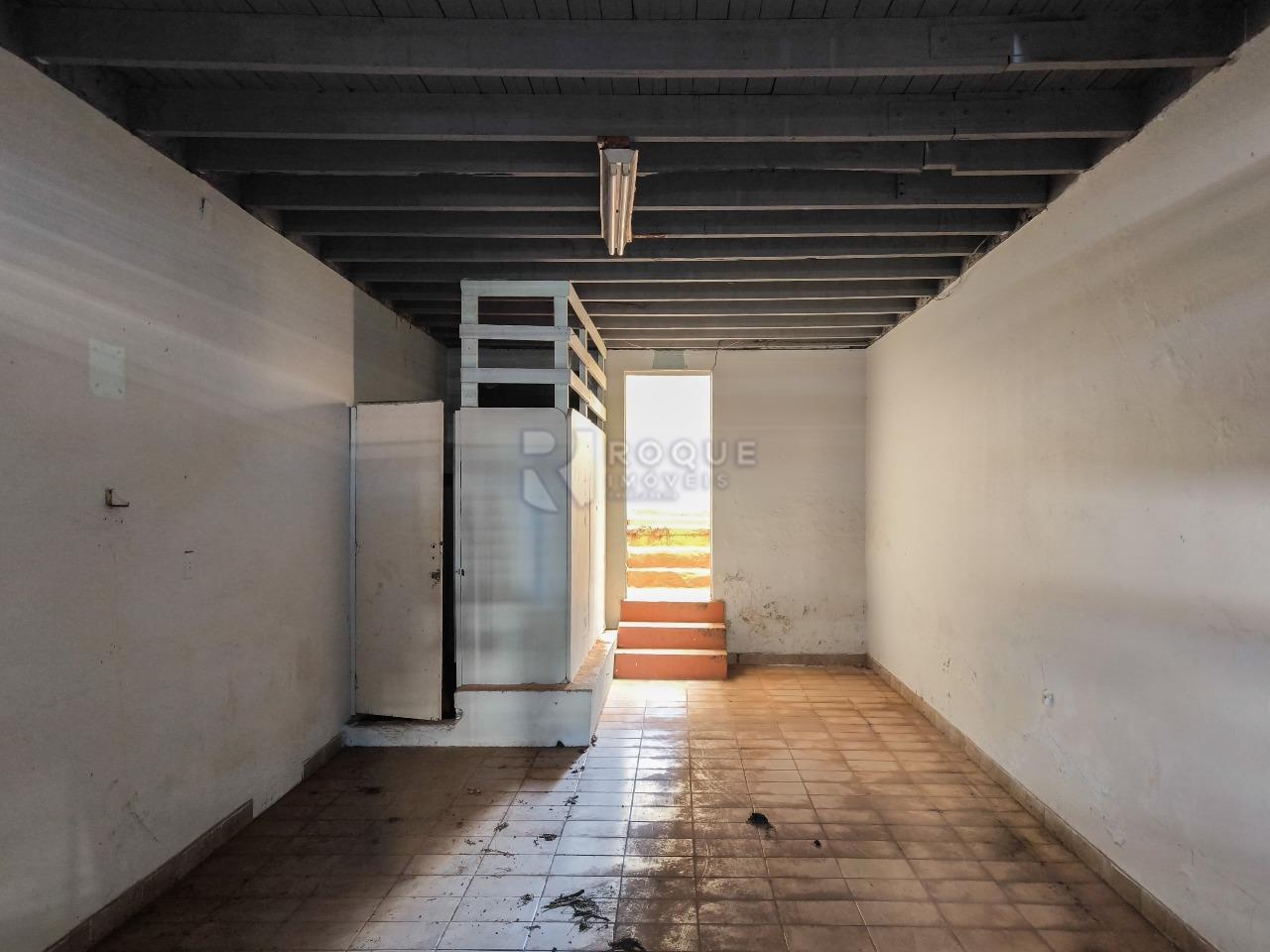 Casa Comercial à venda no bairro Centro: GARAGEM