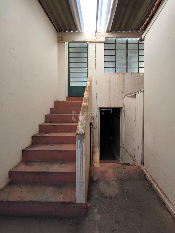 Casa Comercial à venda no bairro Centro: ACESSO SALÃO