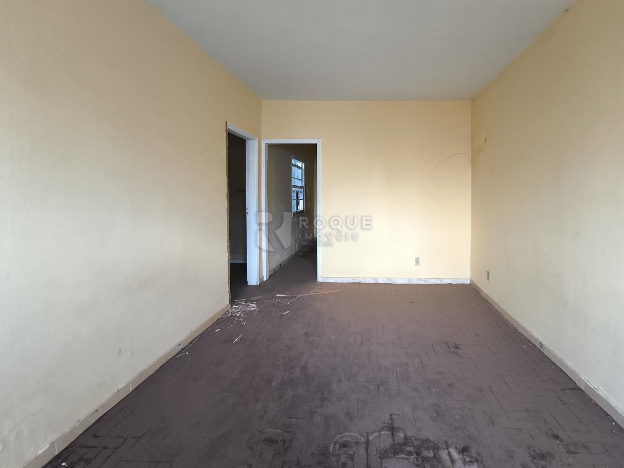 Casa Comercial à venda no bairro Centro: SALA EDÍCULA