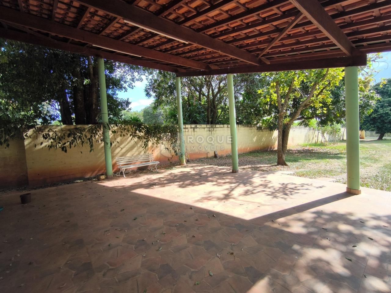 Chácara à venda no bairro Jardim do Lago: GARAGEM