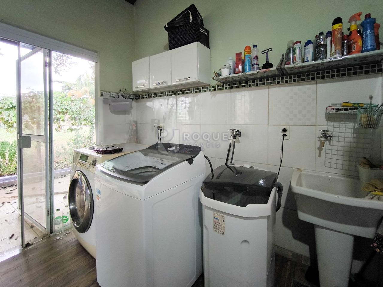 Chácara à venda no bairro Jardim do Lago: LAVANDERIA