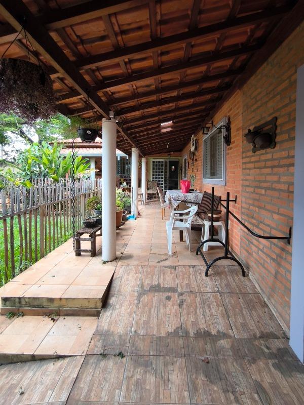 Chácara à venda no bairro Jardim do Lago: VARANDA