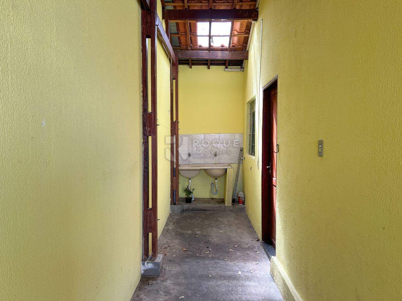 Casa Residencial para aluguel no bairro Jardim Ouro Verde: Área de serviço 