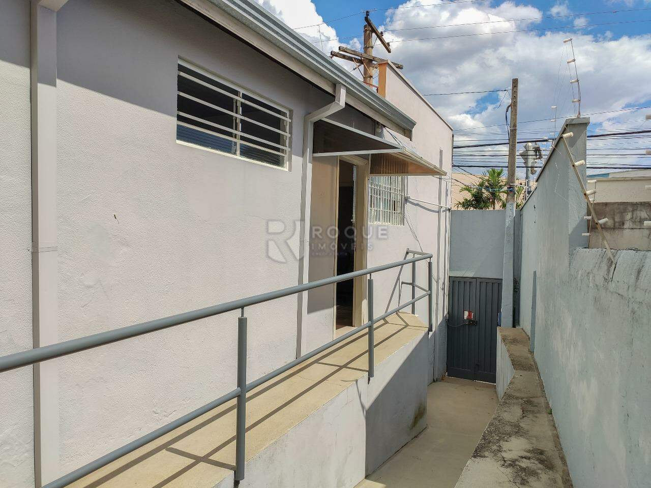 Casa Comercial para aluguel no bairro Boa Vista: Corredor de acesso 2