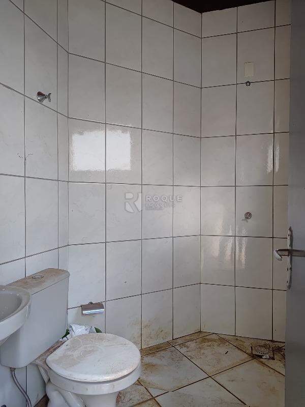 Barracão/Galpão para aluguel no bairro Luis Ometto: Wc externo