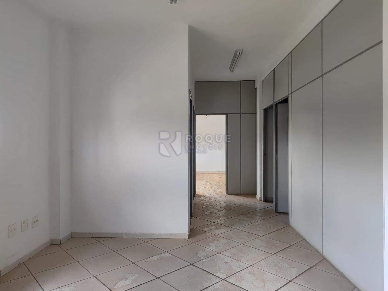 Barracão/Galpão para aluguel no bairro Luis Ometto: Hall