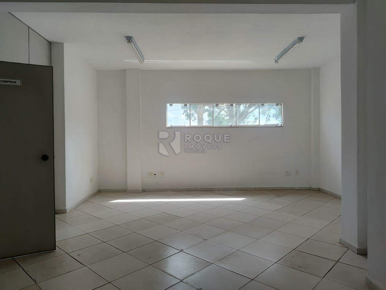 Barracão/Galpão para aluguel no bairro Luis Ometto: Sala 02 piso térreo