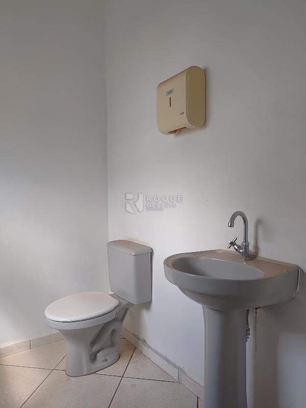 Barracão/Galpão para aluguel no bairro Luis Ometto: Wc social 01 piso superior
