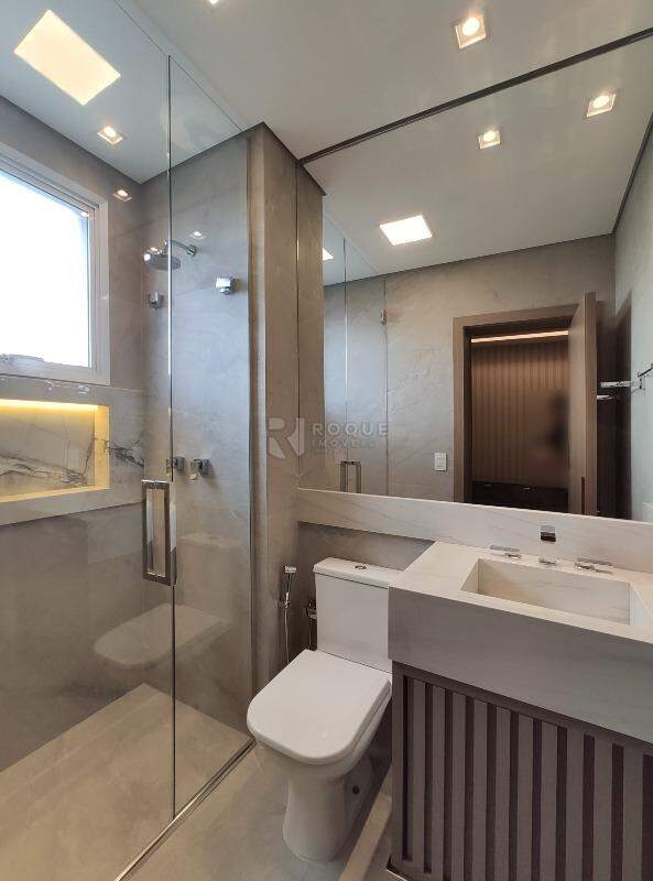 Apartamento para aluguel no bairro Jardim Florença: WC Suíte 1