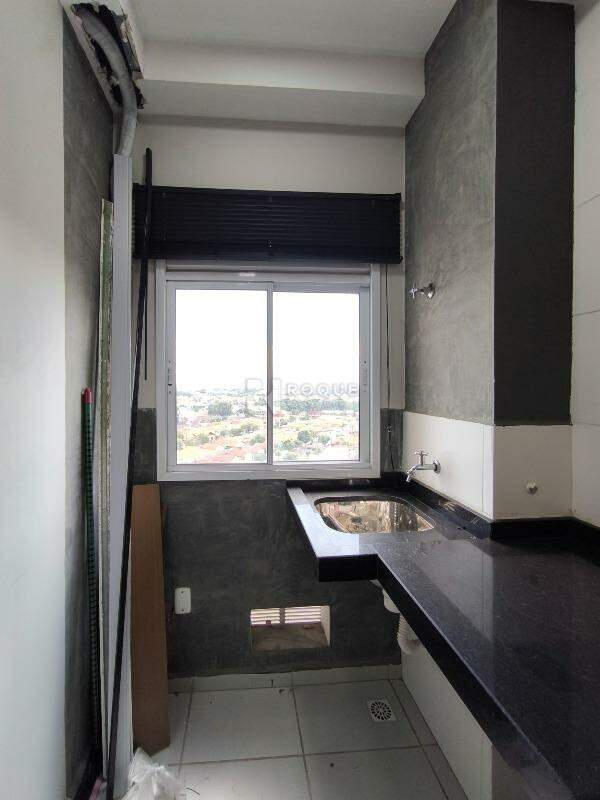 Apartamento à venda no bairro Jardim do Lago: LAVANDERIA