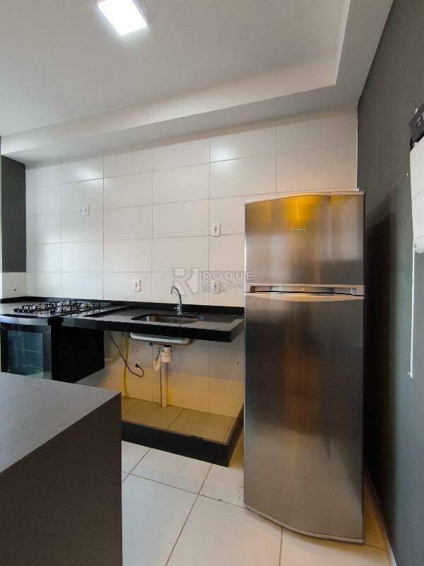 Apartamento à venda no bairro Jardim do Lago: COZINHA