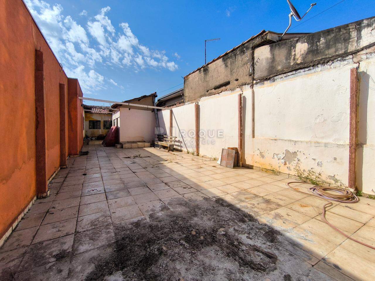 Casa Residencial à venda no bairro Jardim Nova Limeira: QUINTAL