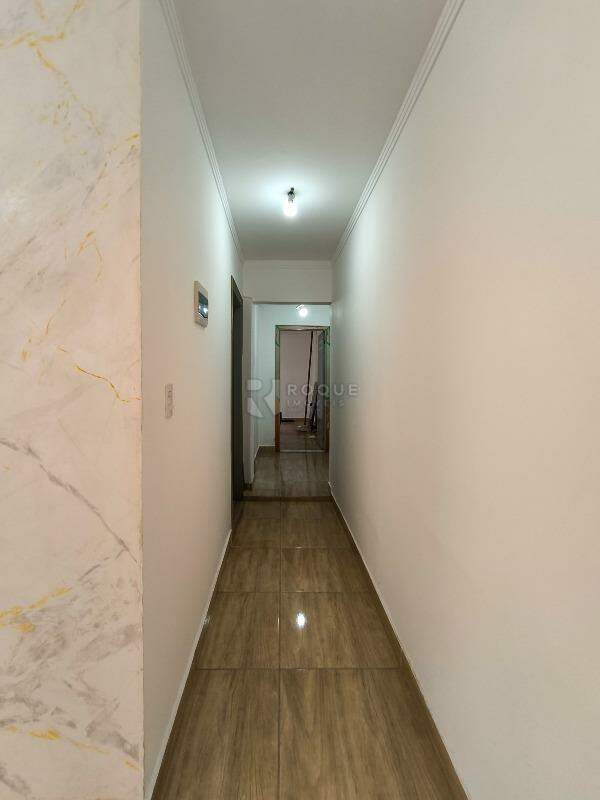 Casa Residencial à venda no bairro Jardim Nova Limeira: CORREDOR INTERNO CASA 1