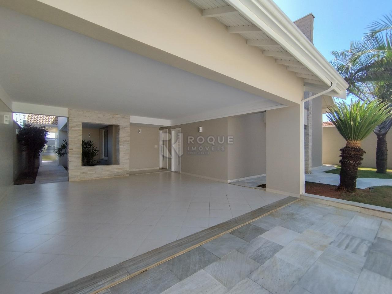 Casa Residencial à venda no bairro Vila Santana : Garagem 