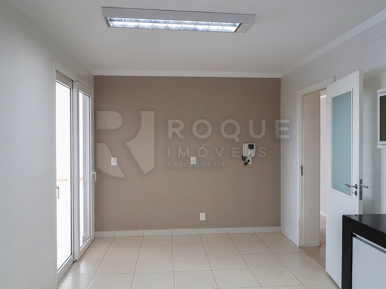 Casa Residencial à venda no bairro Vila Santana : Cozinha 