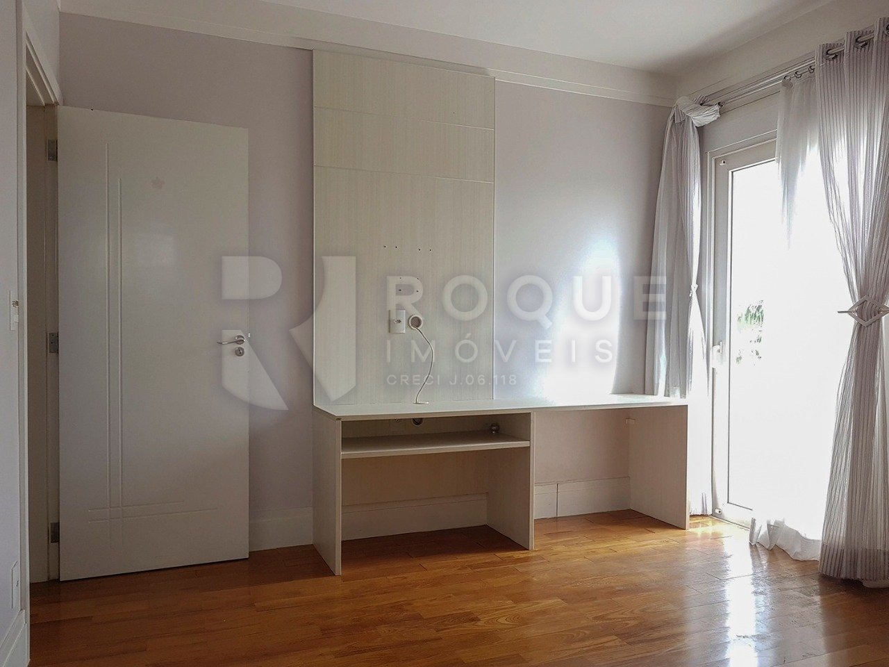 Casa Residencial à venda no bairro Vila Santana : Suíte 