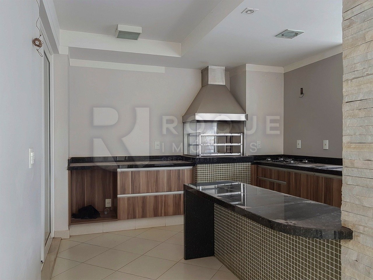Casa Residencial à venda no bairro Vila Santana : Área gourmet 