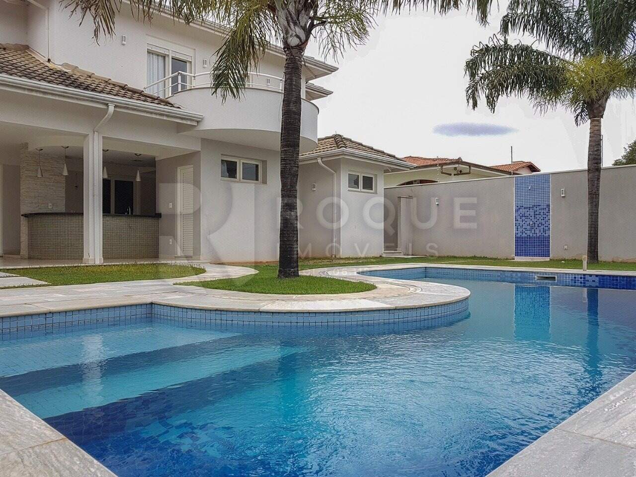 Casa Residencial à venda no bairro Vila Santana : Piscina 