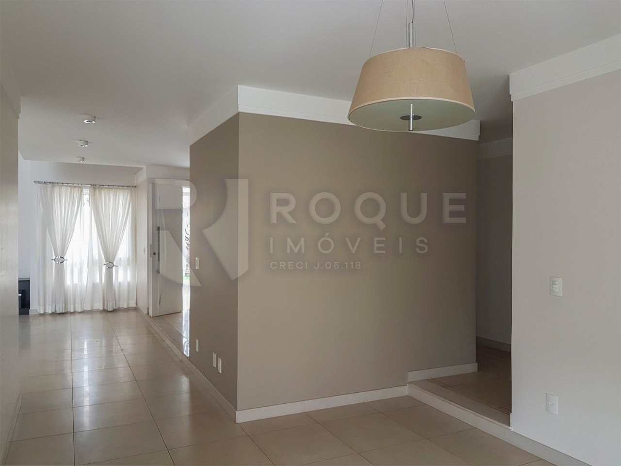 Casa Residencial à venda no bairro Vila Santana : Sala 